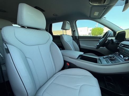 Used 2025 Hyundai Palisade SEL FWD image 19
