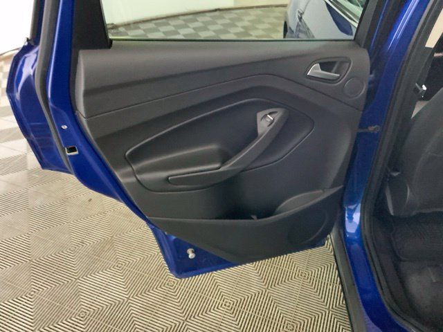 Used 2017 Ford Escape Titanium FWD image 28