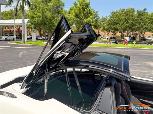 Used 2021 McLaren 720S Performance RWD image 59