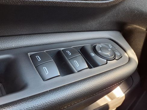 Used 2024 GMC Terrain SLE AWD/4WD image 22