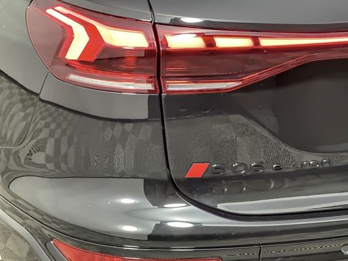 New 2027 Audi SQ6 e-tron Premium Plus AWD/4WD image 27