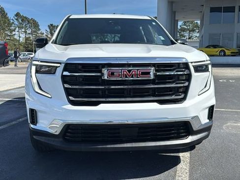 Used 2025 GMC Acadia Elevation image 2