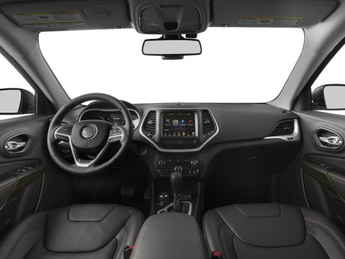 Used 2017 Jeep Cherokee Trailhawk w/ Cold Weather Group AWD/4WD image 7