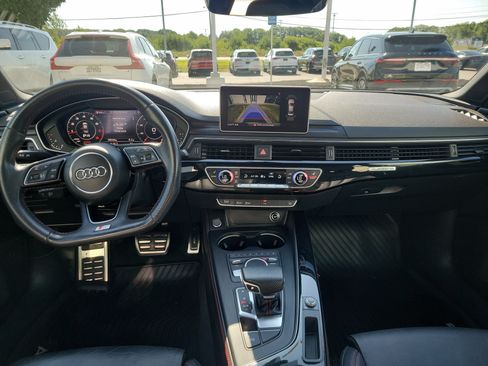 Used 2018 Audi A4 2.0T Premium Plus w/ Premium Plus Package AWD/4WD image 3