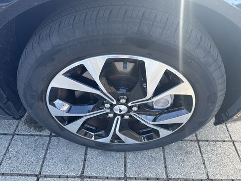 Used 2022 Ford Mustang Mach-E Premium RWD image 12
