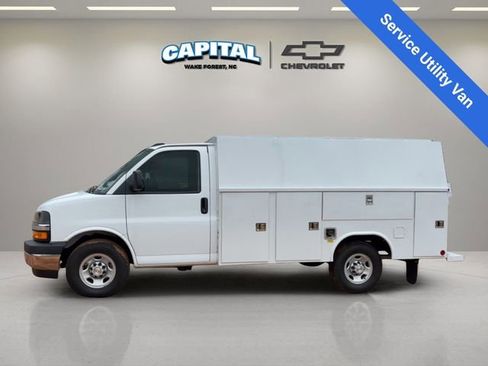 New 2025 Chevrolet Express 3500 w/ Power Convenience Package RWD image 2