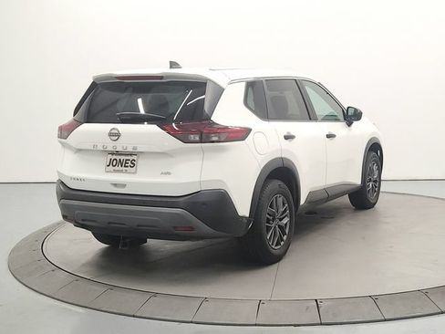 Used 2023 Nissan Rogue S AWD/4WD image 7