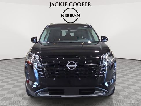 New 2026 Nissan Pathfinder SL w/ Cargo Package FWD image 2