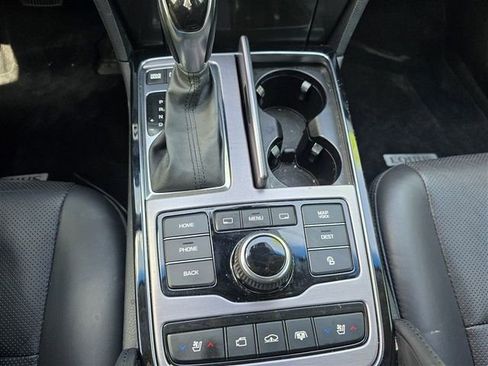 Used 2016 Hyundai Equus Ultimate RWD image 16