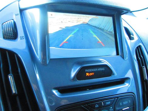 Used 2017 Ford Transit Connect Titanium image 9