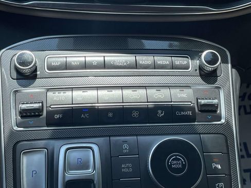 Certified 2023 Hyundai Santa Fe Limited FWD image 29