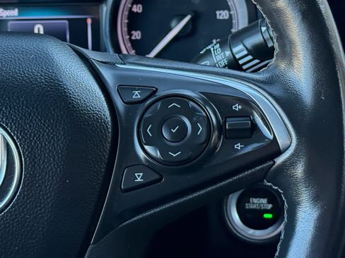 Used 2020 Buick Envision Essence image 16