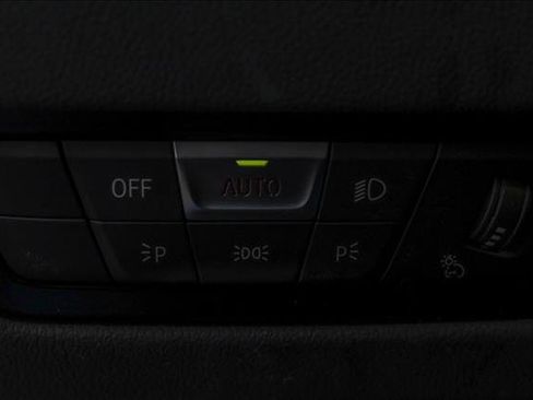 Used 2023 BMW 330i xDrive Sedan w/ Driving Assistance Package image 13