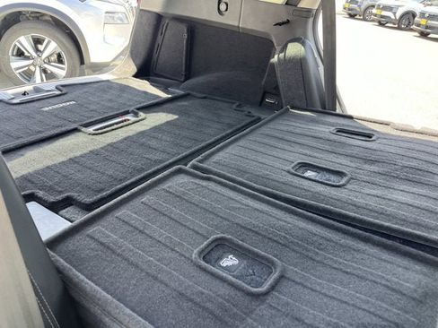 Certified 2022 Nissan Rogue SL w/ SL Premium Package image 22