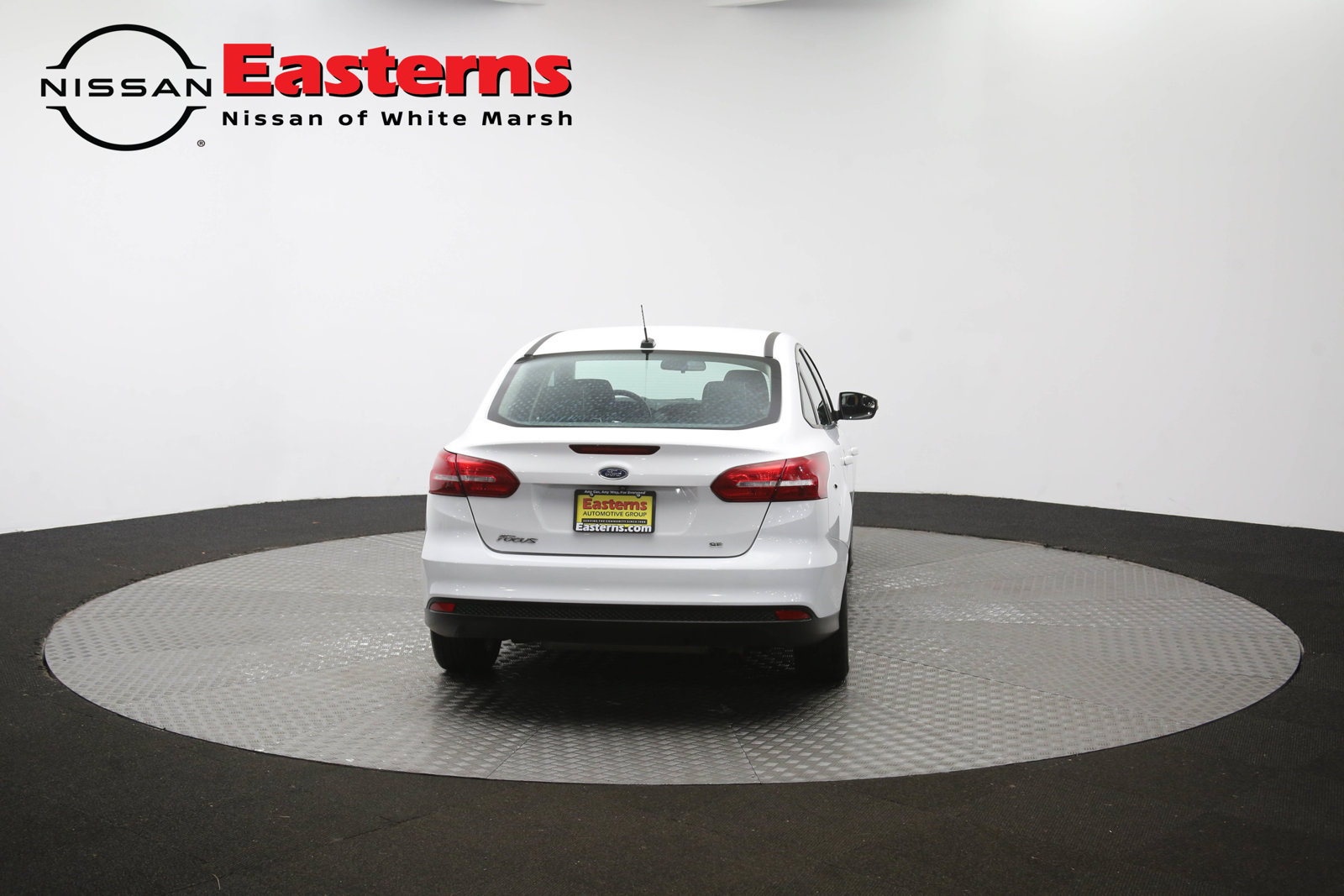 Used 2018 Ford Focus SE w/ Cold Weather Package FWD image 98