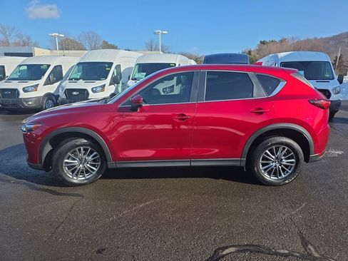 Used 2017 MAZDA CX-5 Touring image 4