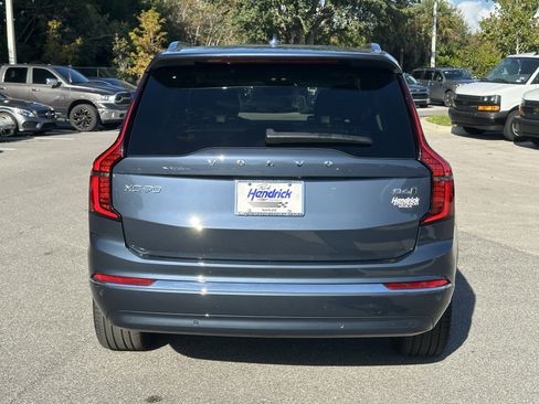 Used 2025 Volvo XC90 B6 Plus image 9