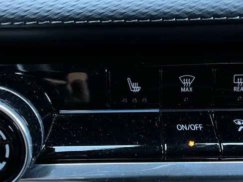 Used 2025 Chevrolet Equinox LT image 25