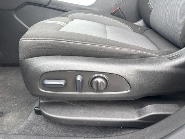 Used 2024 Chevrolet Blazer LT w/ Convenience Package FWD image 13