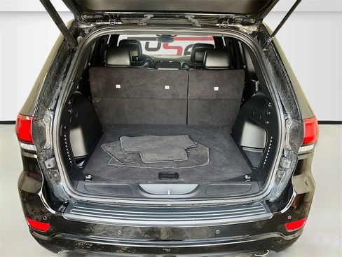 Used 2022 Jeep Grand Cherokee Laredo X image 25