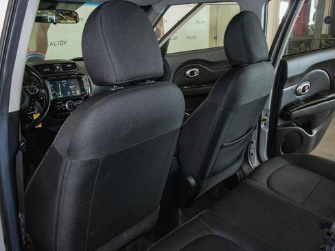 Used 2015 Kia Soul + w/ Audio Package image 10