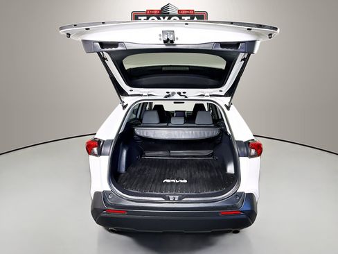Certified 2023 Toyota RAV4 LE AWD/4WD image 22