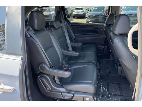 Certified 2024 Honda Odyssey Touring image 19