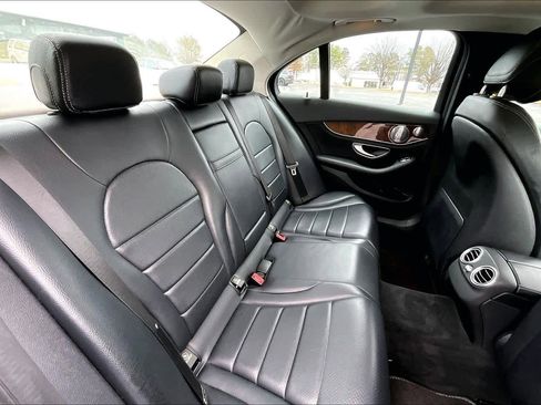 Used 2015 Mercedes-Benz C 300 4MATIC Sedan image 19