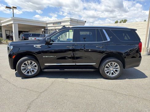 Used 2024 GMC Yukon Denali AWD/4WD image 4