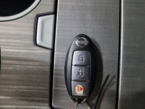 Used 2015 Nissan Murano S w/ Navigation Package AWD/4WD image 32