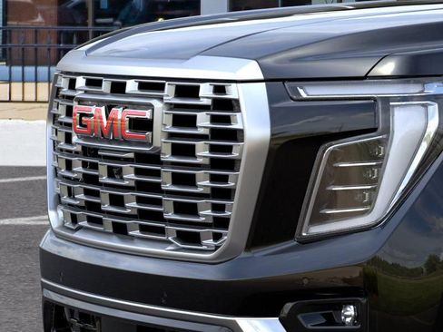New 2026 GMC Yukon XL Denali w/ Denali Reserve Package AWD/4WD image 13