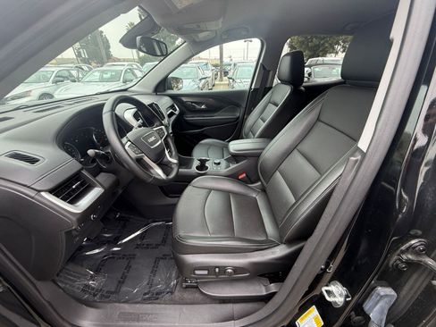 Used 2024 GMC Terrain SLT image 23
