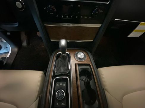 Certified 2024 Nissan Armada SL w/ Cargo Package AWD/4WD image 11