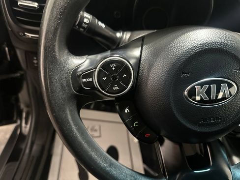 Used 2018 Kia Soul w/ Convenience Package FWD image 17