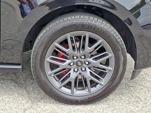 Certified 2025 Ford Expedition Max Platinum w/ Stealth Performance Package AWD/4WD image 11