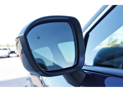 Certified 2025 Nissan Rogue SV image 10