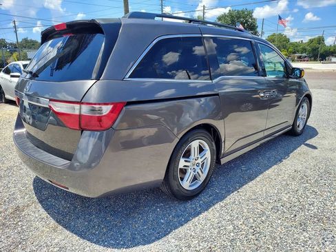 Used 2013 Honda Odyssey Touring Elite image 4