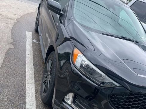 Certified 2023 Ford Edge ST-Line AWD/4WD image 3