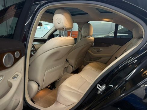 Used 2015 Mercedes-Benz C 300 4MATIC Sedan image 30