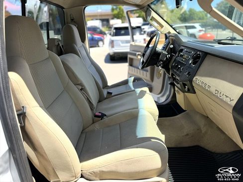 Used 2010 Ford F250 XLT AWD/4WD image 16