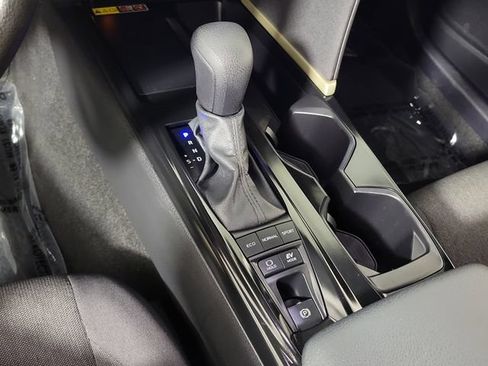 Used 2025 Toyota Camry LE FWD image 30