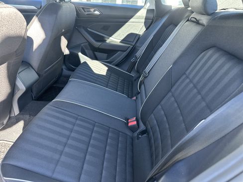 Used 2024 Volkswagen Jetta Sport image 14