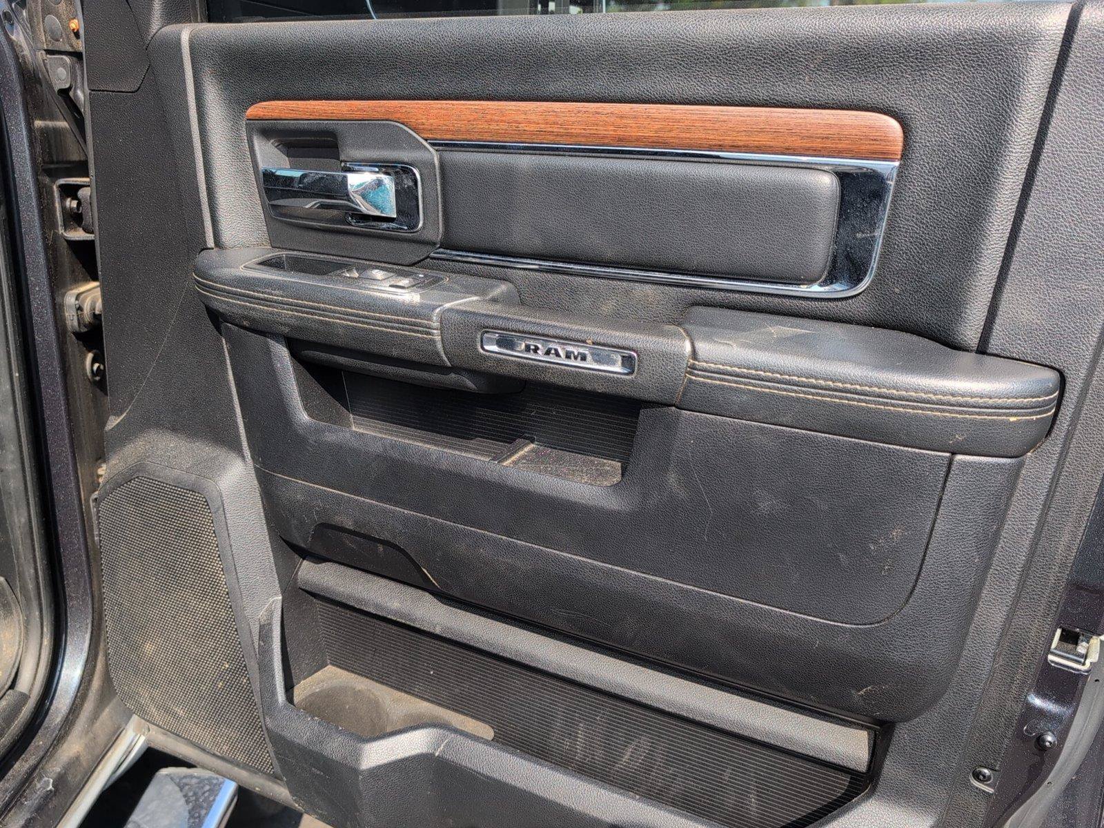 Used 2014 RAM 2500 Laramie AWD/4WD image 39