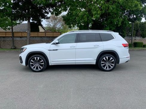 Used 2023 Volkswagen Atlas SEL Premium AWD/4WD image 2