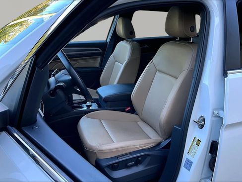 Used 2020 Volkswagen Atlas Cross Sport SEL AWD/4WD image 8