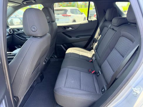 Used 2025 Chevrolet Equinox LT FWD image 10