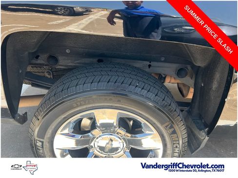 Used 2017 Chevrolet Silverado 1500 LTZ w/ LTZ Plus Package AWD/4WD image 6