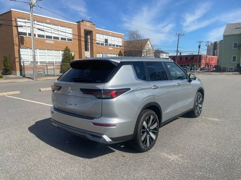 New 2026 Mitsubishi Outlander SE AWD/4WD image 5
