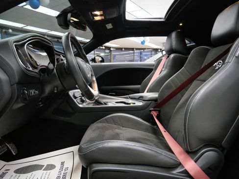 Used 2022 Dodge Challenger SRT Hellcat w/ Plus Package image 13