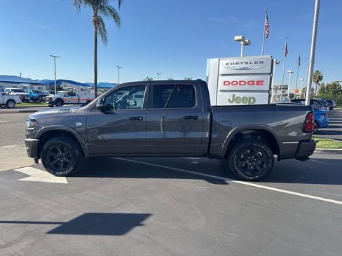 New 2026 RAM 1500 Big Horn AWD/4WD image 9
